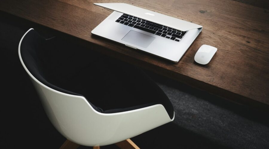 Bien-être au travail et soutien social : Trouver l’équilibre pour mieux vivre