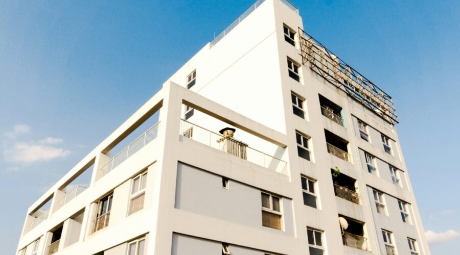 Trouver un logement en urgence, explorer les solutions rapides